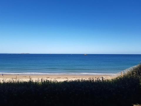 Kennedy Robin Saint-Malo Exterior photo